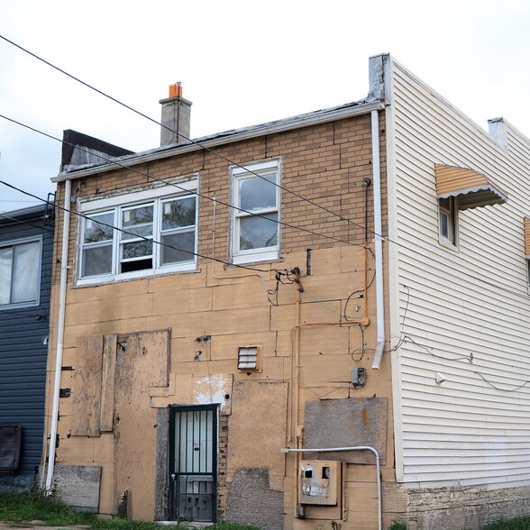 More Photos Of 19510 W Warren Ave, Detroit Storefront Retail Office For Sale
