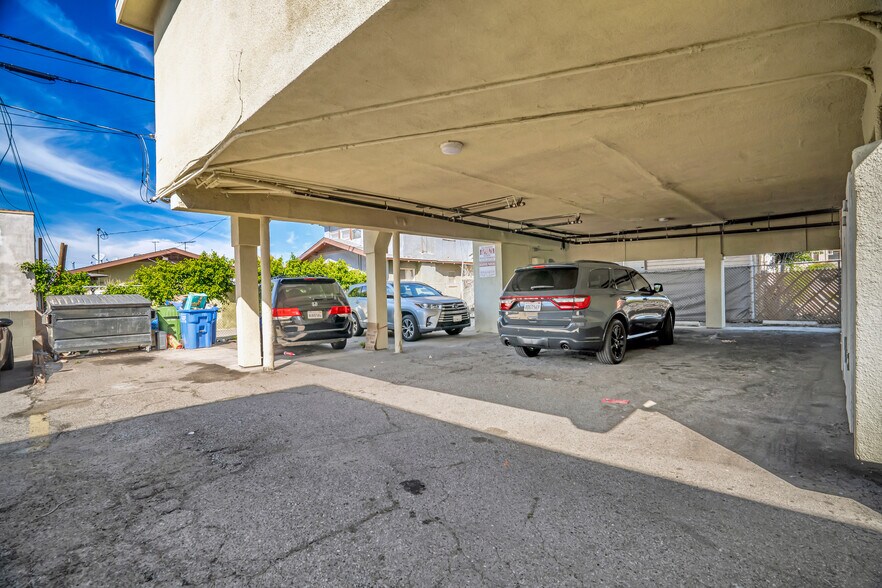 More Photos Of 1513 S Arlington Ave, Los Angeles Apartments For Sale