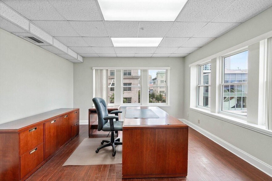 More Photos Of 120 S Olive Ave, West Palm Beach Office Residential For Sale