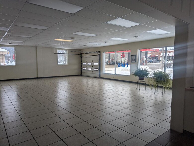 More Photos Of 151 Walnut St, Kittanning Auto Dealership For Sale