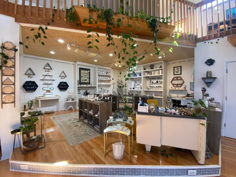 More Photos Of 1209 S Croatan Hwy, Kill Devil Hills Storefront For Sale