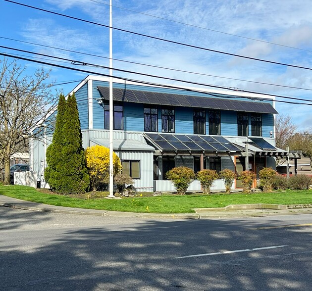 More Photos Of , Shoreline Unknown For Sale