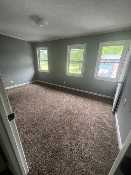 More Photos Of 214 Patricia Ann Dr SE, Dalton Apartments For Sale