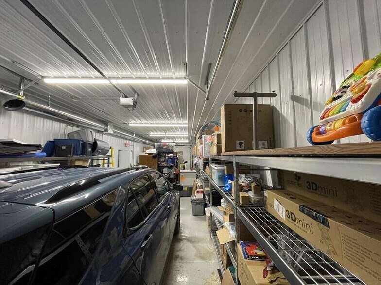 More Photos Of 927 J St, Burwell Flex For Sale