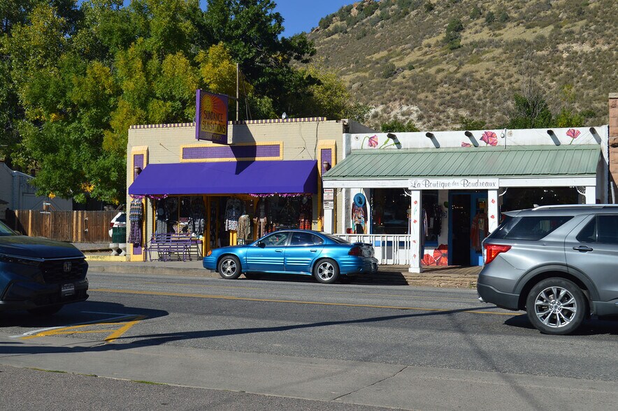 More Photos Of 311 Bear Creek Avenue, Morrison Storefront For Sale