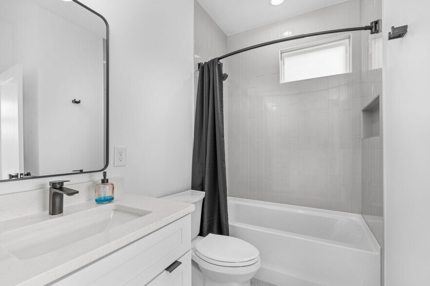 More Photos Of 209-229 Woodsborough Pl, Raleigh Apartments For Sale