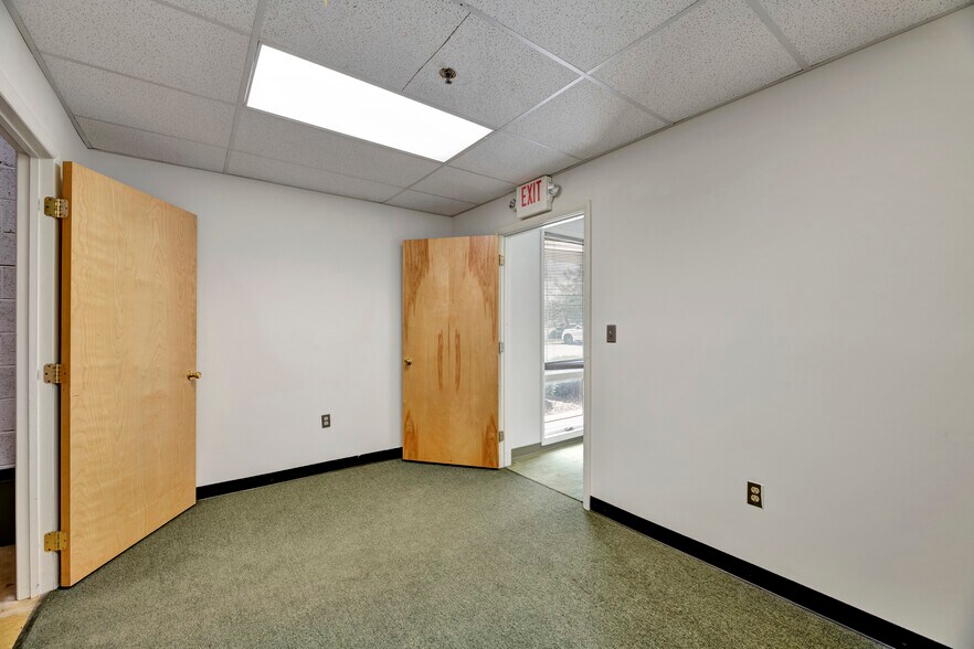 More Photos Of 201 Ruthar Dr, Newark Industrial For Sale