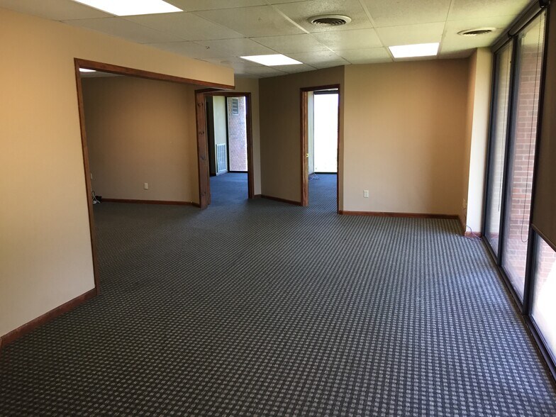 More Photos Of 100 Park Gate Ext, Tupelo Office For Lease
