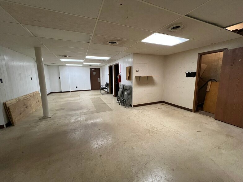 More Photos Of 3115 N Roemer Rd, Appleton Manufacturing For Lease