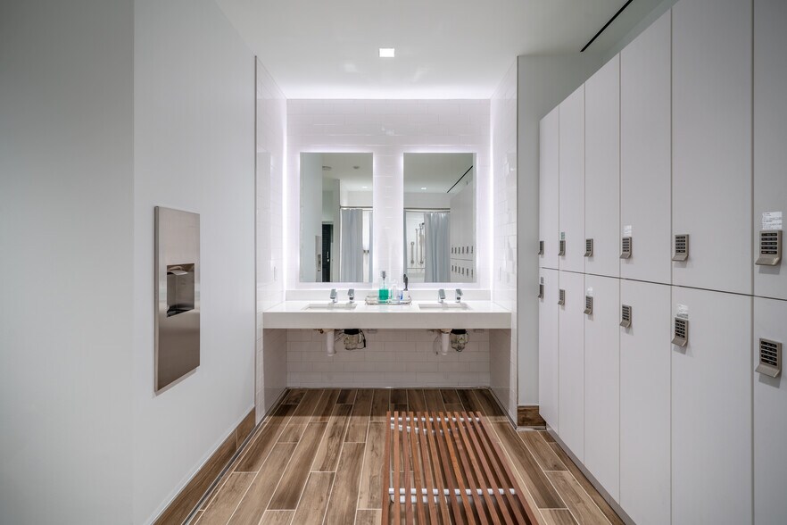 More Photos Of 1925 Ballenger Ave, Alexandria Office For Lease