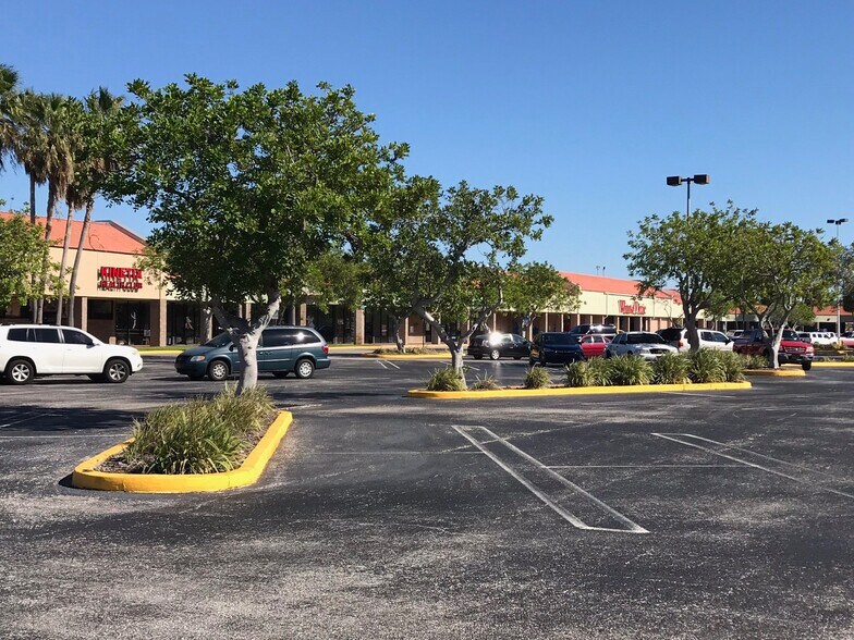 More Photos Of 6463-6585 102nd Ave, Pinellas Park Unknown For Lease