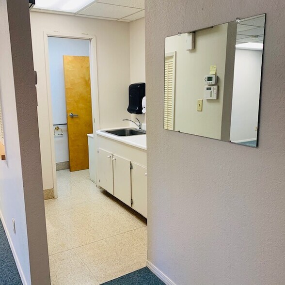 More Photos Of 7508 Morro Rd, Atascadero Office For Lease