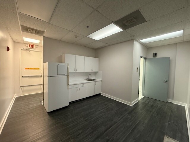 More Photos Of 14 NE 1st Ave, Miami Office For Lease