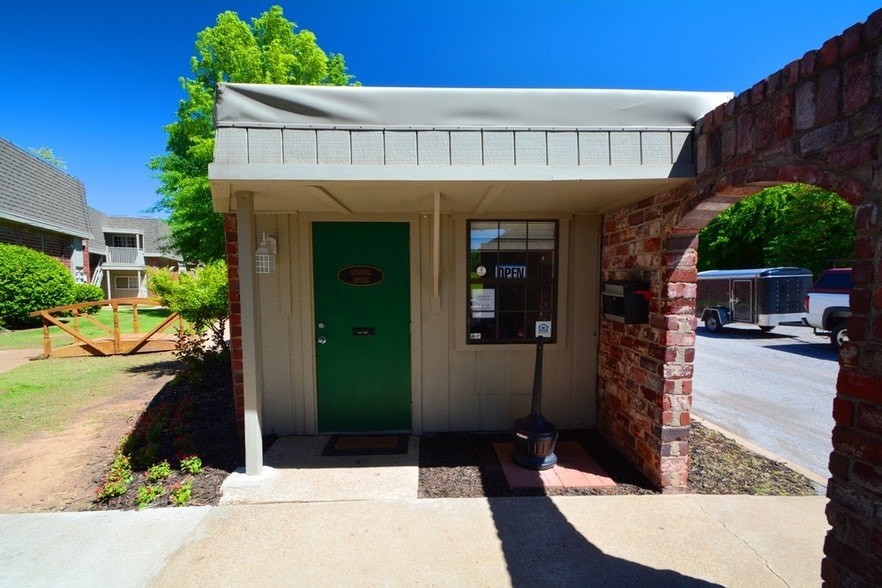 More Photos Of 3218 S 93rd East Ave, Tulsa Apartments For Sale