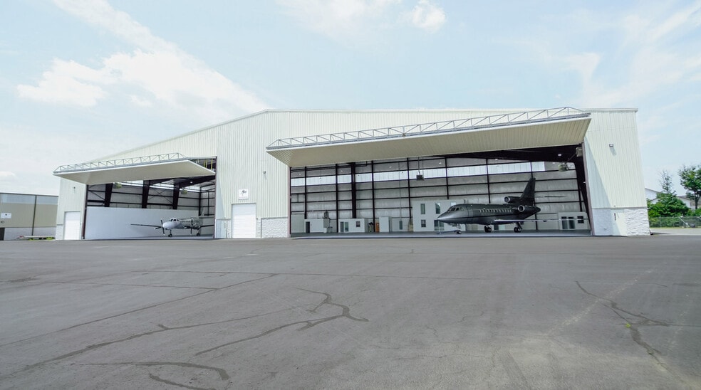 Primary Photo Of 500 Aviation Way, Lebanon Airplane Hangar For Sale