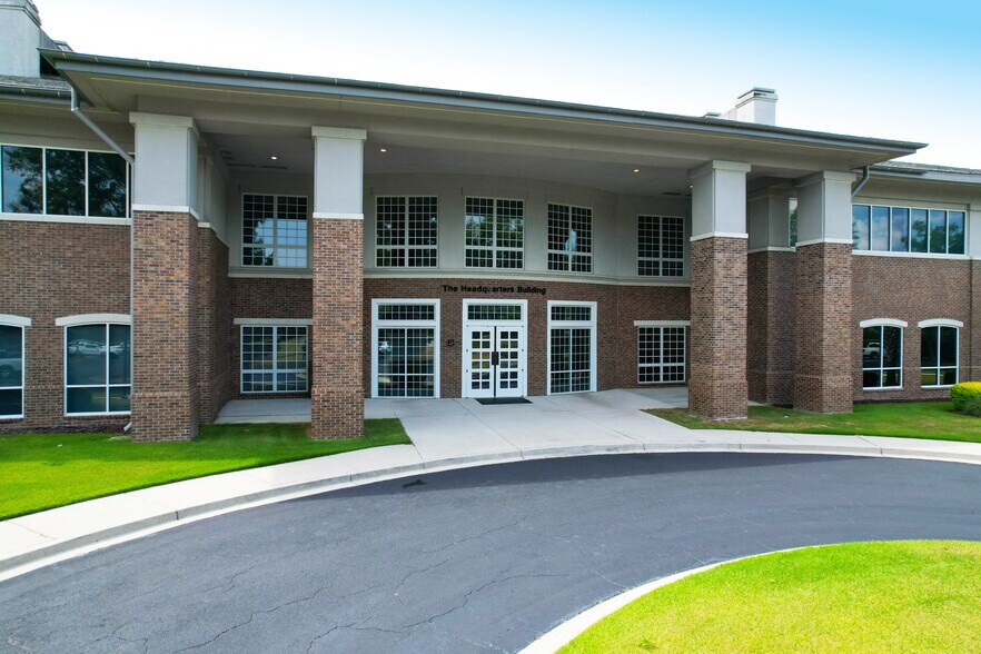 More Photos Of 146 Fairchild St, Charleston Office For Lease