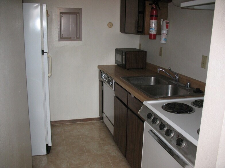 More Photos Of 2382 Camino Capitan, Santa Fe Apartments For Sale