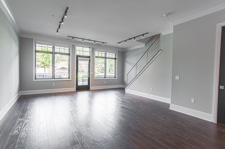 More Photos Of 401 S Eton St, Birmingham Apartments For Lease