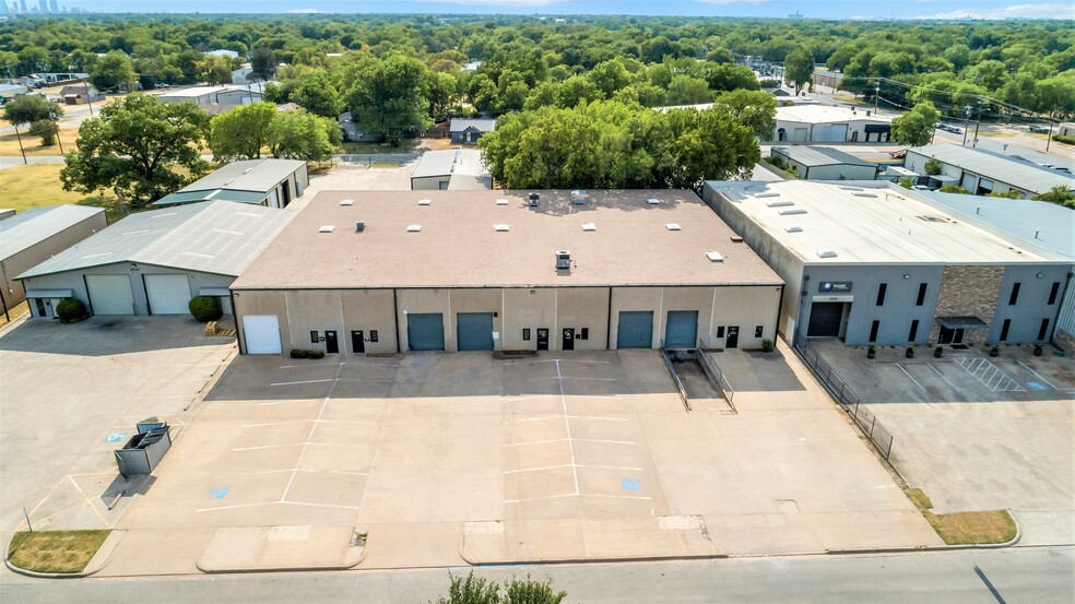 Primary Photo Of 2321 Solona St, Haltom City Warehouse For Lease