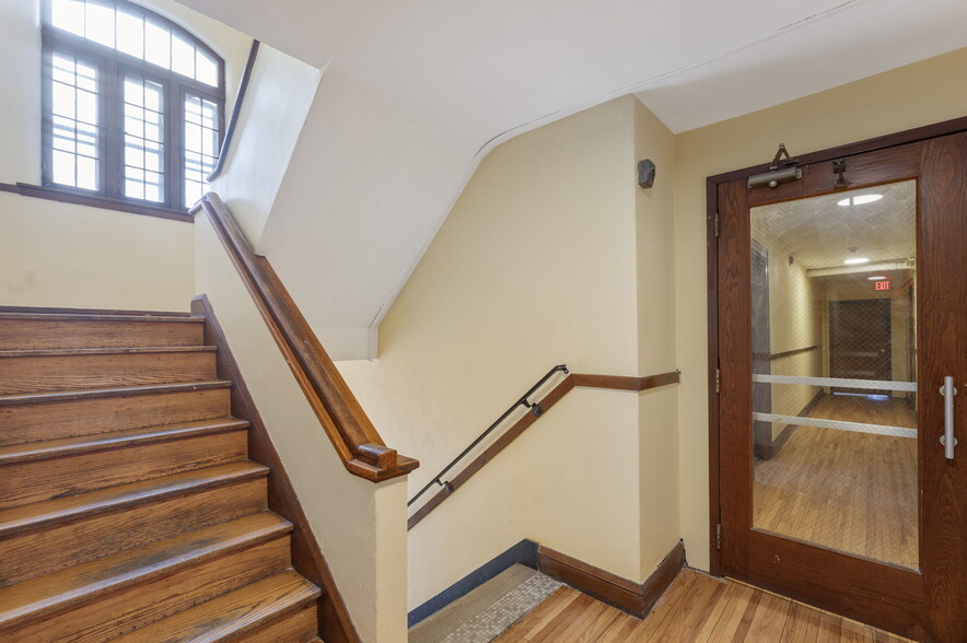 More Photos Of 487 Grand Ave, Saint Paul Apartments For Sale