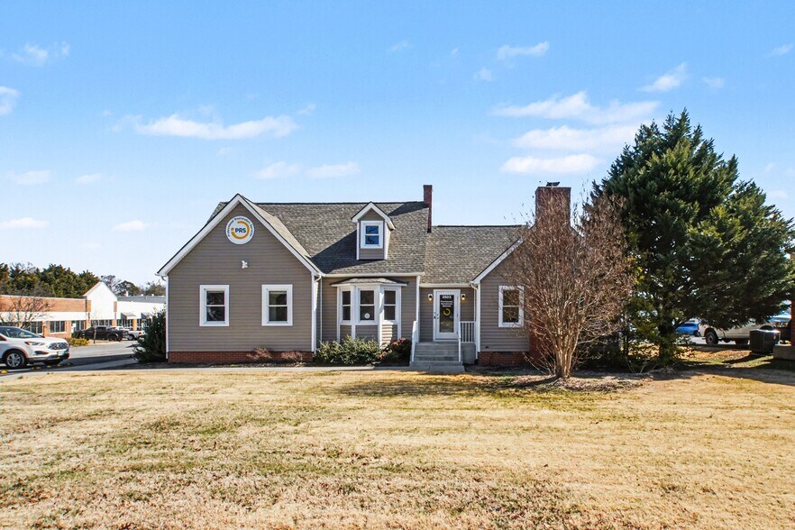 More Photos Of 2603 Lafayette Blvd, Fredericksburg General Retail For Lease