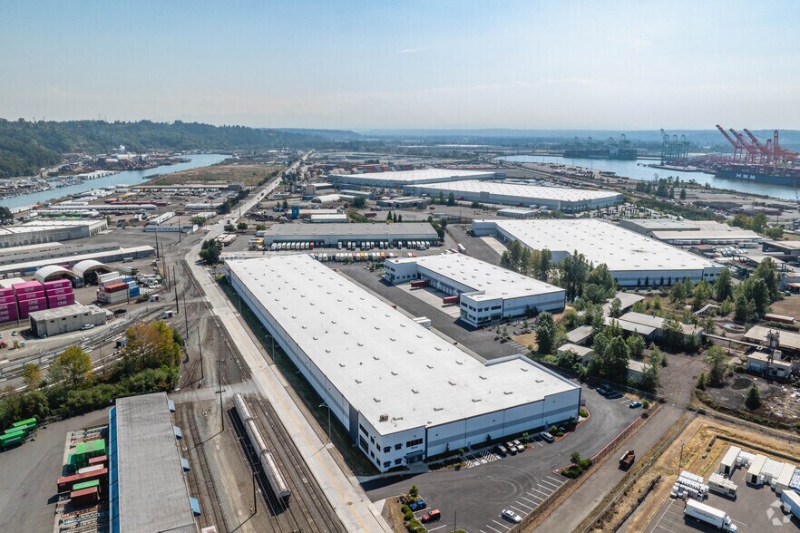 More Photos Of 1514 Taylor Way, Tacoma Warehouse For Lease