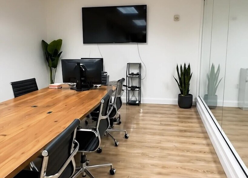 More Photos Of 2500 N Military Trl, Boca Raton Office For Lease