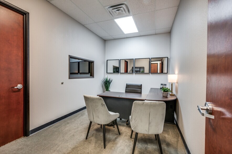 More Photos Of 9500 Ray White Rd, Fort Worth Coworking Space