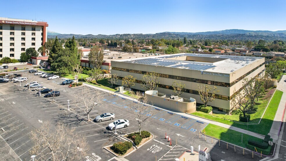 More Photos Of 999 N Tustin Ave, Santa Ana Medical For Sale
