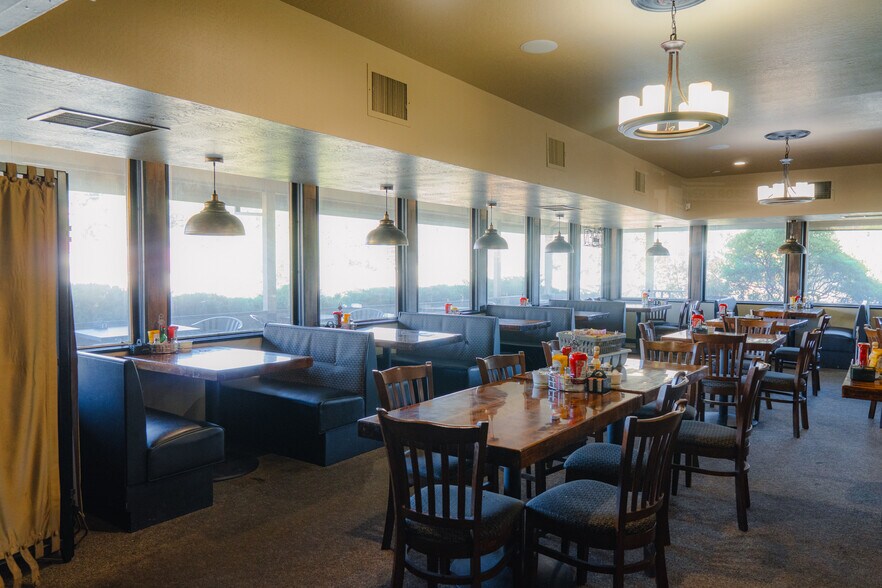 More Photos Of 5159 CA-140, Mariposa Restaurant For Sale