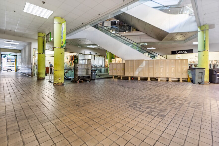 More Photos Of 1015 Crocker St, Los Angeles Storefront For Sale