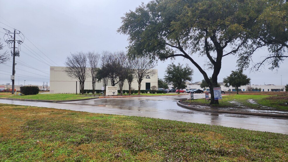 More Photos Of 21734 Provincial Blvd, Katy Office For Lease