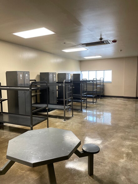 More Photos Of 302 W Archer St, Tulsa Correctional Facility For Sale