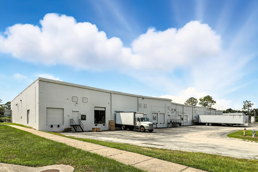 More Photos Of 701 S Kirkman Rd, Orlando Flex For Lease