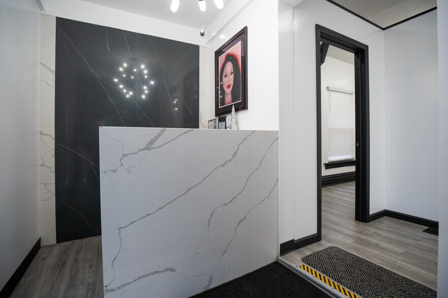 More Photos Of 6632 E Truman Rd, Kansas City General Retail For Sale