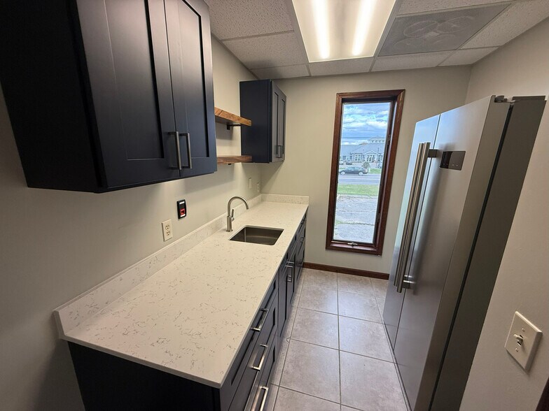 More Photos Of 8767 N 32nd St, Richland Warehouse For Sale