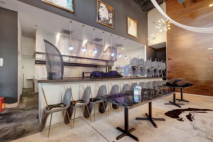 More Photos Of 122 S Howard Ave, Tampa Restaurant For Lease