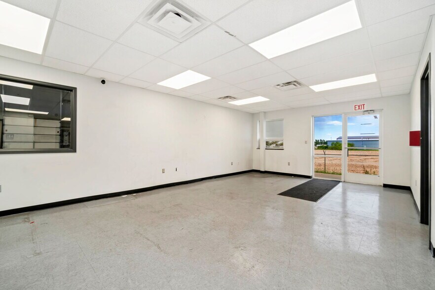 More Photos Of 101 Lexington Ave, Cheyenne Warehouse For Lease