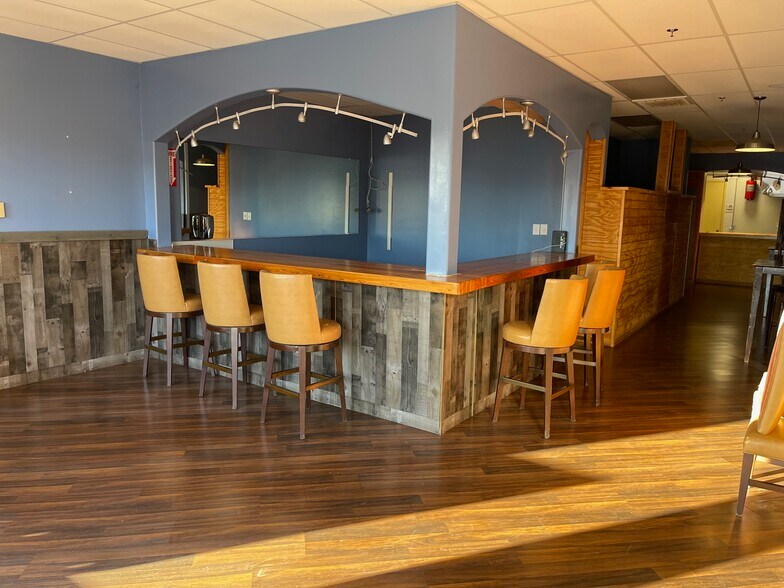 More Photos Of 16842 E Parkview Ave, Fountain Hills Restaurant For Lease