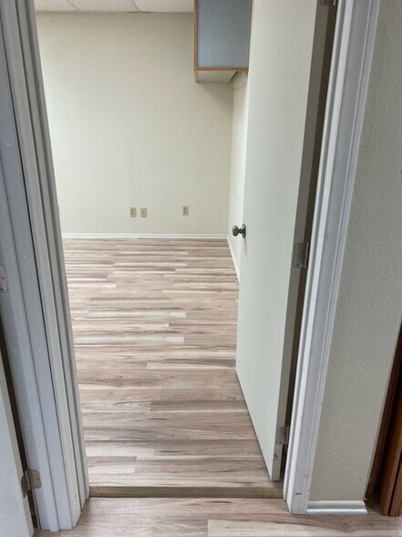 More Photos Of 321 N Aviador St, Camarillo Light Manufacturing For Lease