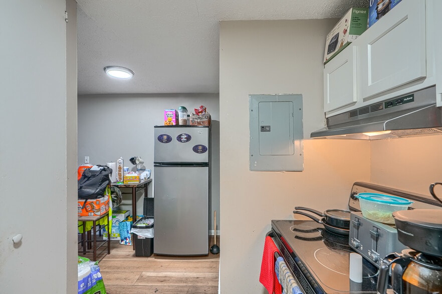 More Photos Of 5461 Cedonia Ave, Baltimore Apartments For Sale