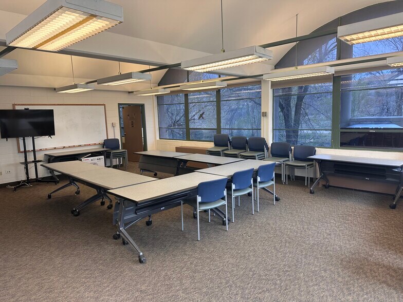 More Photos Of 4629 N Overland Trl, Laporte Unknown For Lease