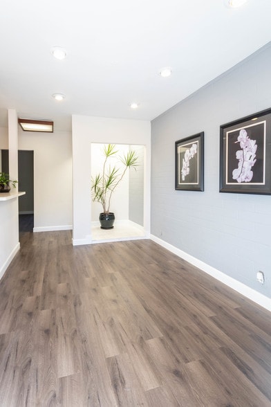 More Photos Of 1258-1262 Harvard Ave, Claremont Medical For Lease