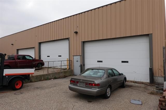 More Photos Of 4824 Industrial Park Dr, Stevens Point Manufacturing For Lease