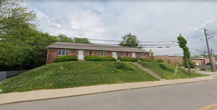 More Photos Of 300-314 W 1st St, Bloomington Office Residential For Sale