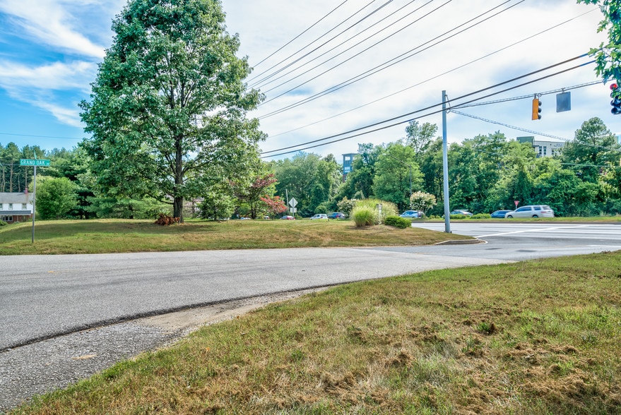 More Photos Of 10 Pythian Dr, Edgewater Lodge Meeting Hall For Sale
