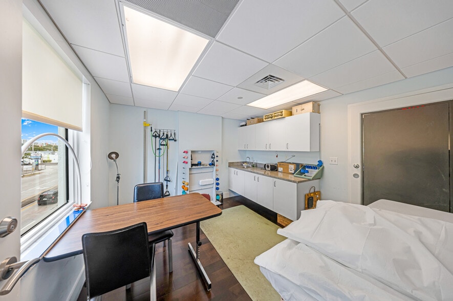 More Photos Of 1693 SW 27th Ave, Miami Office For Sale