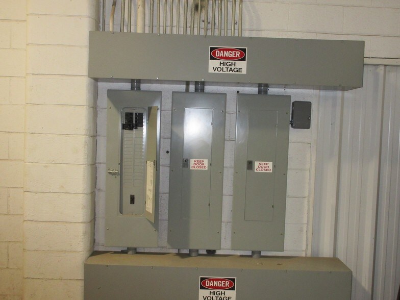 More Photos Of 1600 W Pancake Blvd, Liberal Warehouse For Sale