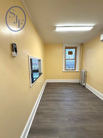 More Photos Of 175 Fenimore St, Brooklyn Flex For Lease