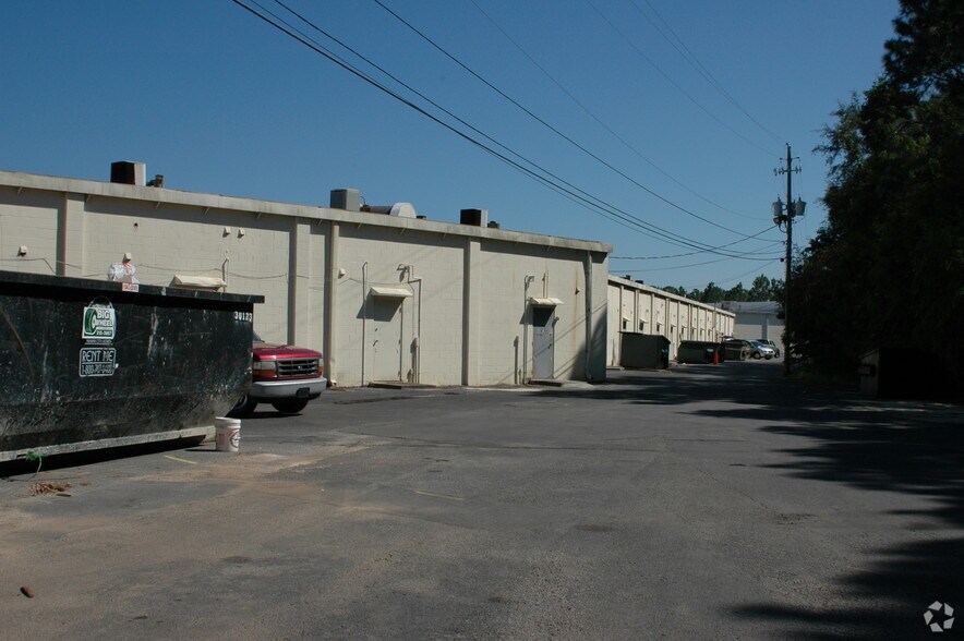 More Photos Of 513-669 W 23rd St, Panama City Storefront For Lease